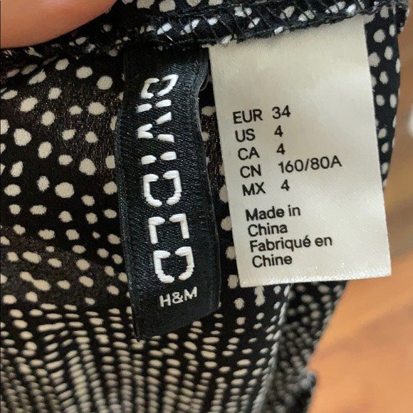 3 for $25 - Polka dot blouse - Picture 8 of 9